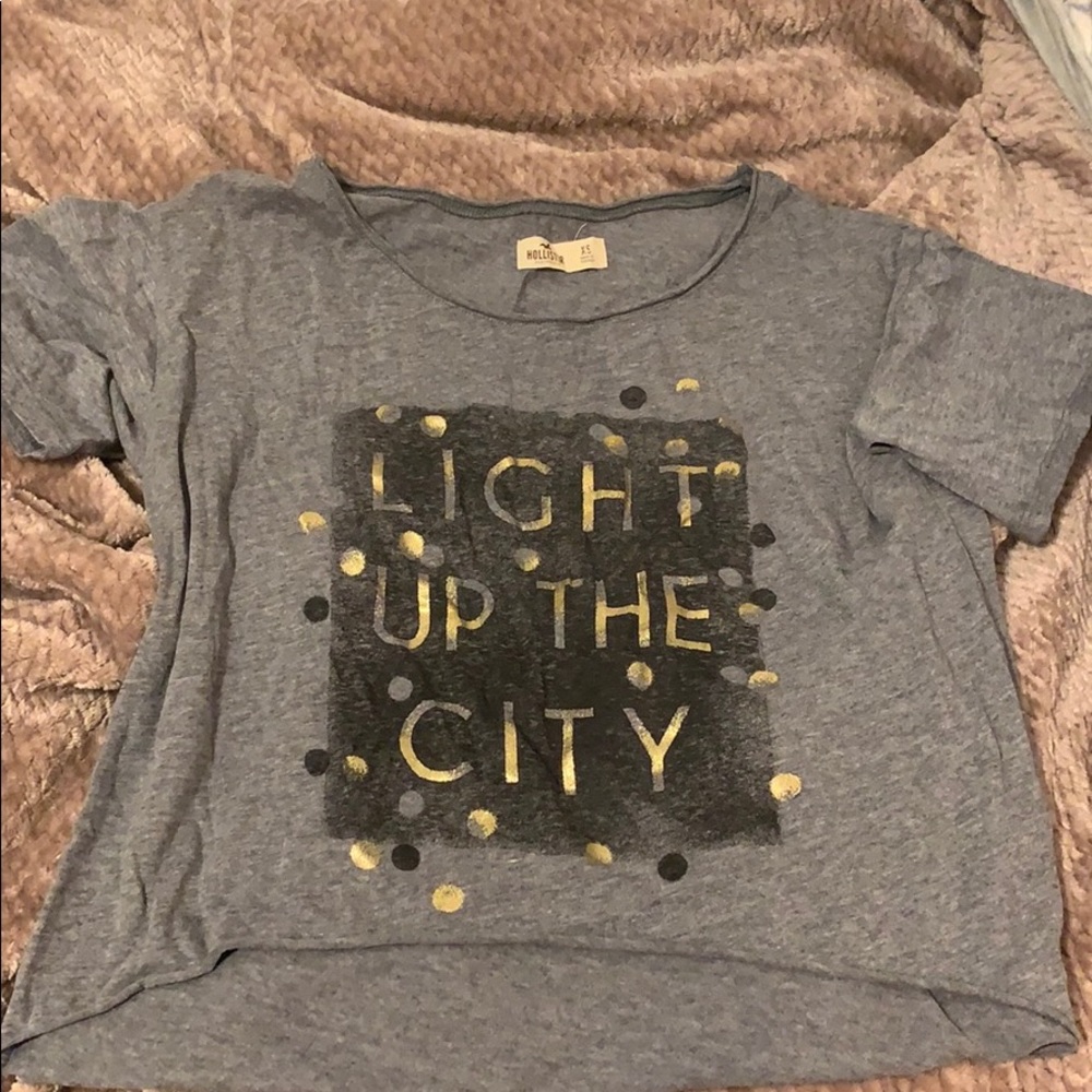 Grey graphic tee